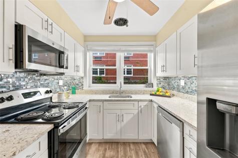 825 Morewood Avenue Shadyside PA 15213