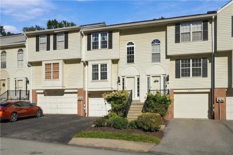 485 Shadywood Drive Penn Hills PA 15235