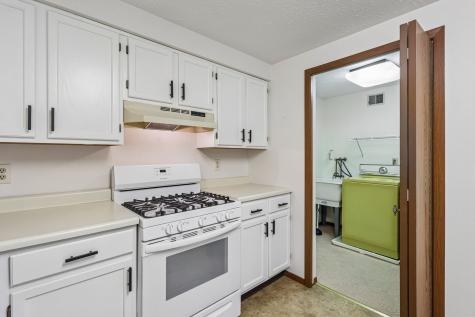 103 Woodstone New Kensington PA 15068
