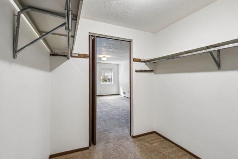 103 Woodstone New Kensington PA 15068