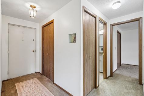 103 Woodstone New Kensington PA 15068