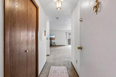 103 Woodstone New Kensington PA 15068