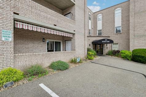 103 Woodstone New Kensington PA 15068