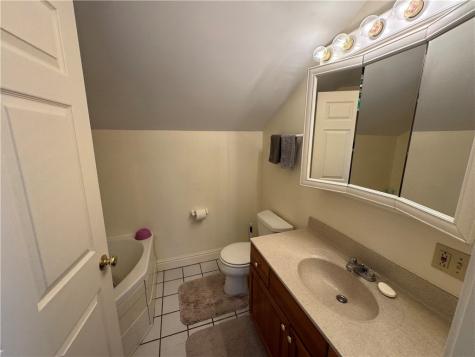 1319 Riverside Drive Bridgewater PA 15009