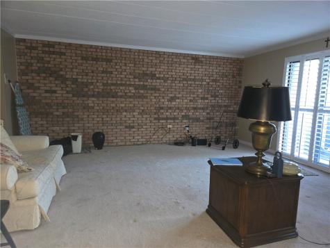 820 E Beau South Strabane PA 15301