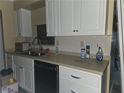 820 E Beau South Strabane PA 15301