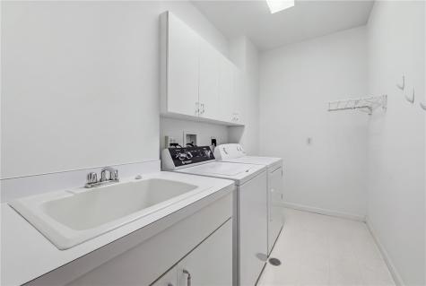 201 Oakview Drive Hermitage PA 16148