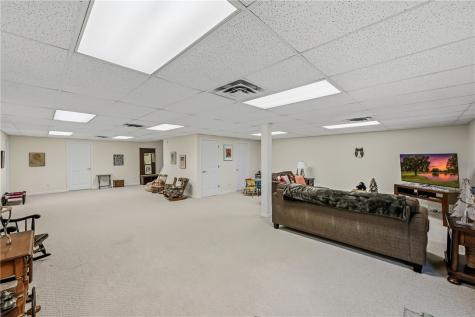 201 Oakview Drive Hermitage PA 16148