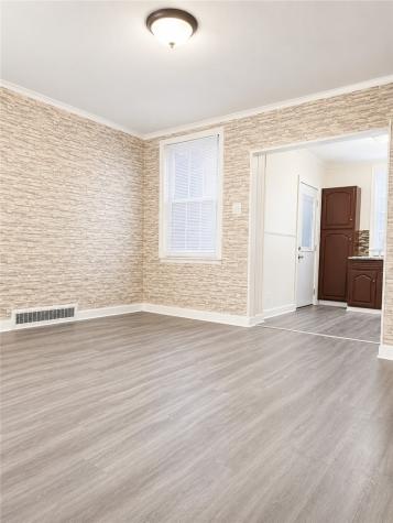 906 1/2 Broadway Avenue Stowe Township PA 15136