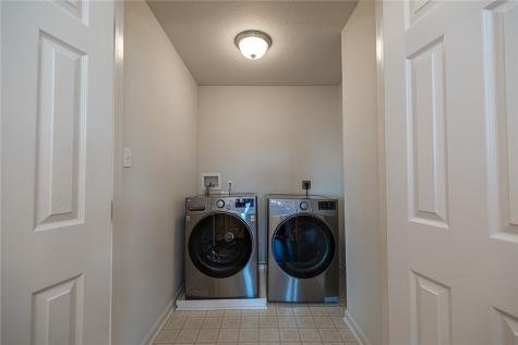 959 Montclair Drive Moon/crescent Township PA 15108