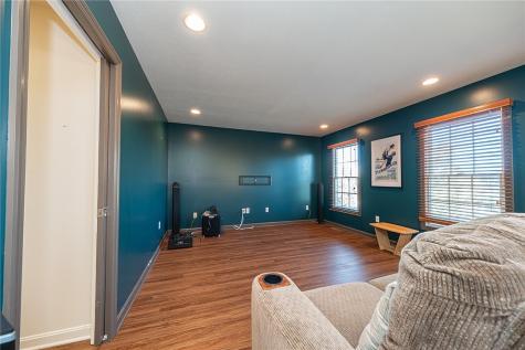 959 Montclair Drive Moon/crescent Township PA 15108
