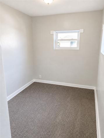 906 Broadway Avenue Stowe Township PA 15136