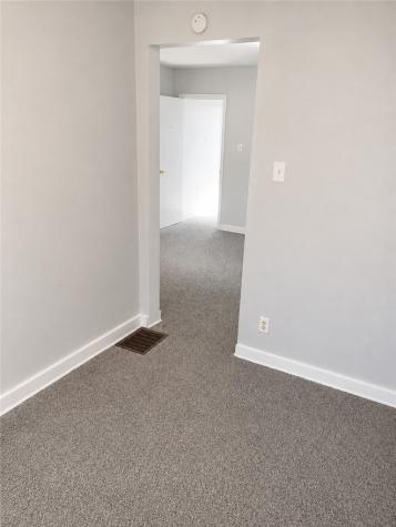 906 Broadway Avenue Stowe Township PA 15136