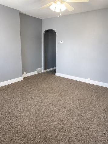 906 Broadway Avenue Stowe Township PA 15136