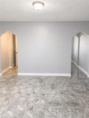 906 Broadway Avenue Stowe Township PA 15136