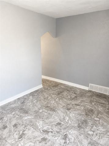 906 Broadway Avenue Stowe Township PA 15136