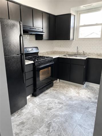 906 Broadway Avenue Stowe Township PA 15136