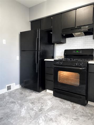 906 Broadway Avenue Stowe Township PA 15136