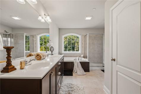 707 Freedom Drive Collier Township PA 15106