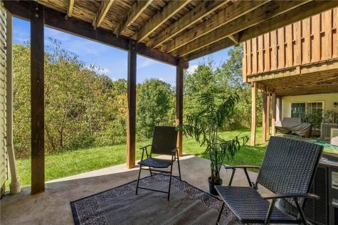 707 Freedom Drive Collier Township PA 15106