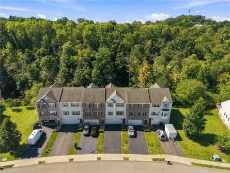 707 Freedom Drive Collier Township PA 15106