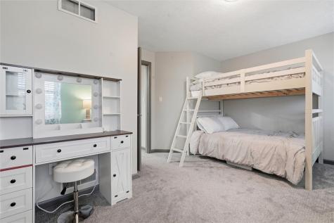 2655 Hunters Point Drive Franklin Park PA 15090