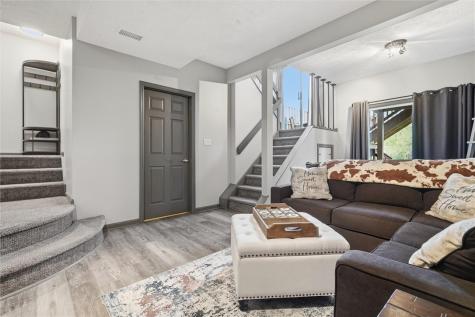 2655 Hunters Point Drive Franklin Park PA 15090