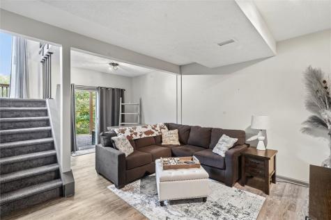 2655 Hunters Point Drive Franklin Park PA 15090