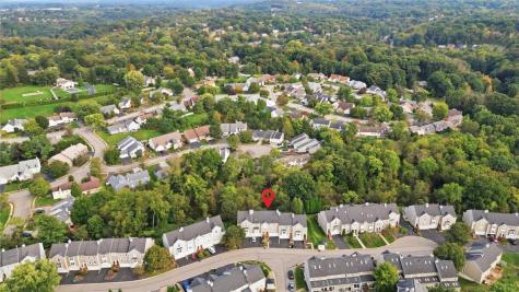 2655 Hunters Point Drive Franklin Park PA 15090