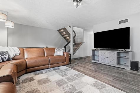 2655 Hunters Point Drive Franklin Park PA 15090