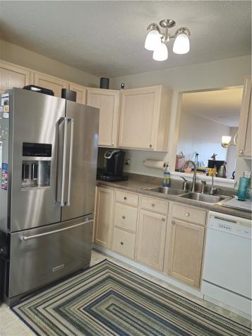 206 Hillvue Drive Seven Fields Boro PA 16046