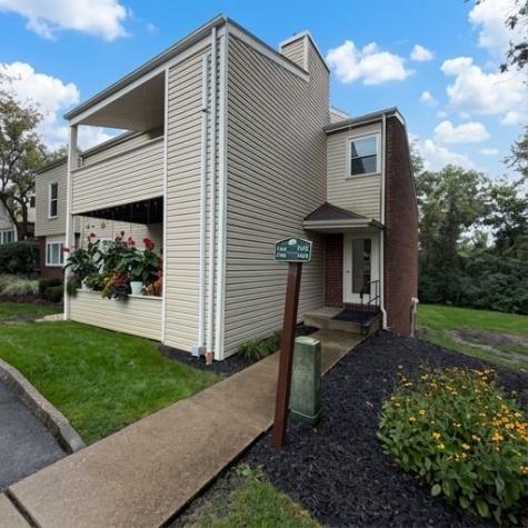 1704 Kenzie Drive Robinson Township PA 15205