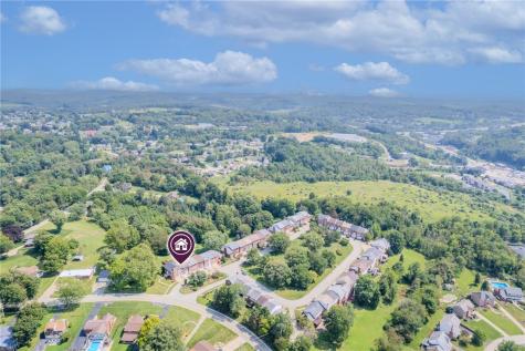 45 Manorfield Circle Murrysville PA 15626