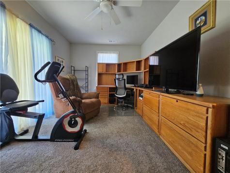 562 Woodhawk Lane Franklin Township PA 16001