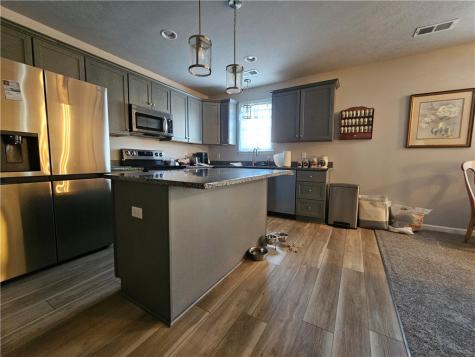 562 Woodhawk Lane Franklin Township PA 16001