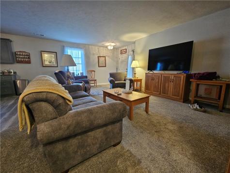 562 Woodhawk Lane Franklin Township PA 16001