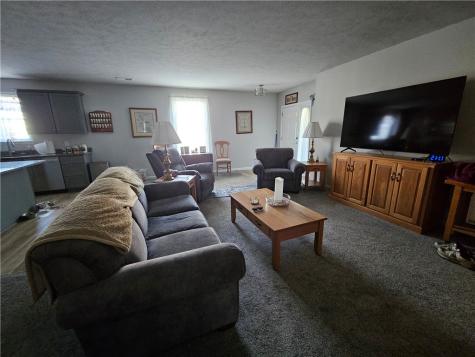 562 Woodhawk Lane Franklin Township PA 16001