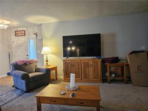 562 Woodhawk Lane Franklin Township PA 16001