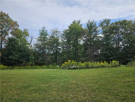 562 Woodhawk Lane Franklin Township PA 16001