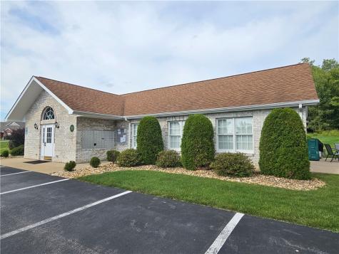 562 Woodhawk Lane Franklin Township PA 16001