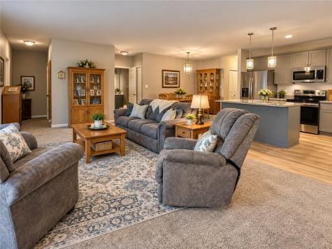 562 Woodhawk Lane Franklin Township PA 16001