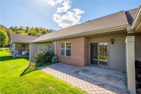 1407 Greenbriar Court South Park PA 15129