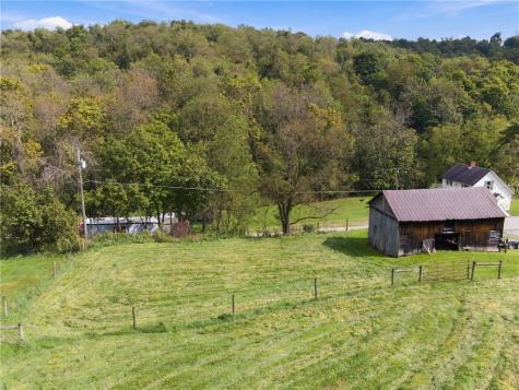 327 Sugar Run Road Waynsbrg/frankln Township PA 15370
