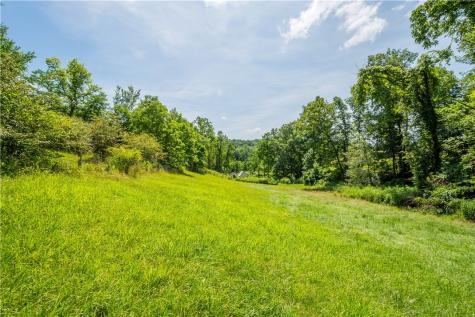 185 Dutch Glory Road West Bethlehem PA 15311