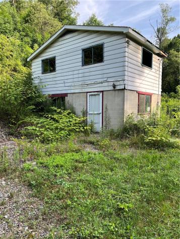 138 Friendship Road Big Beaver PA 15010