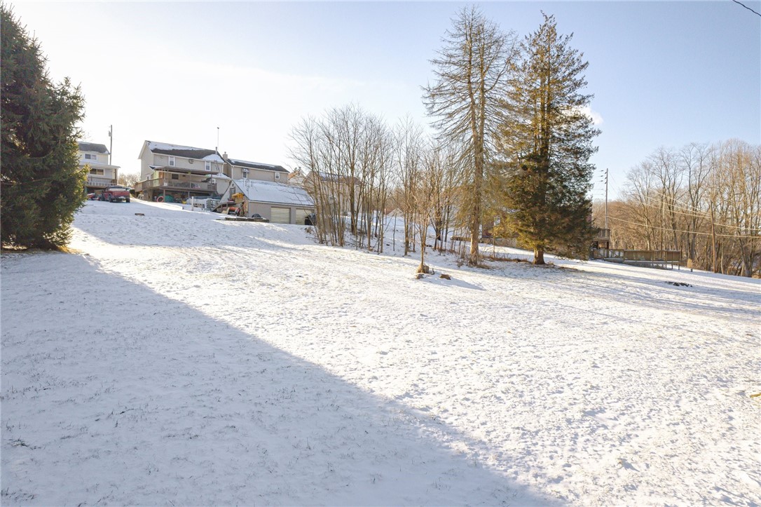 109 1st Avenue W Leechburg PA 15656
