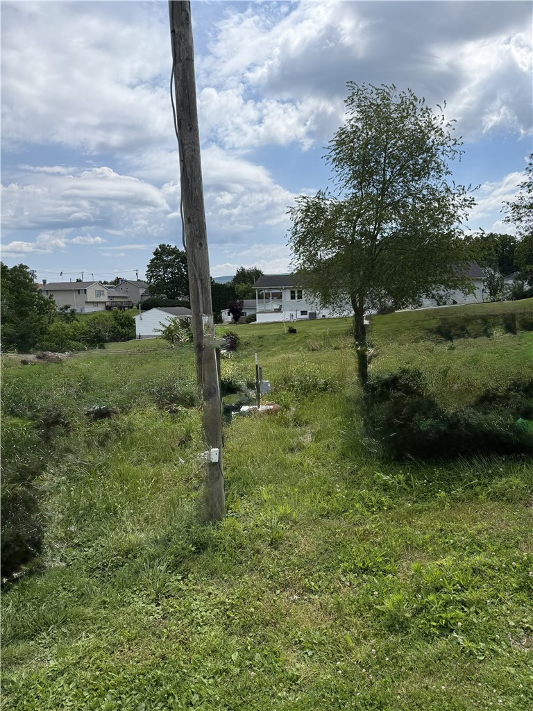 119 Pine Street Derry Township PA 15627
