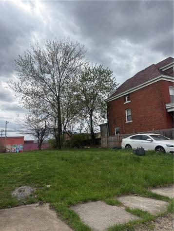 7332 Idlewild Street Homewood Brushton PA 15208