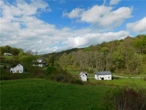 108 Oak Spring Road East Finley PA 15377