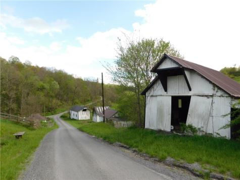 108 Oak Spring Road East Finley PA 15377